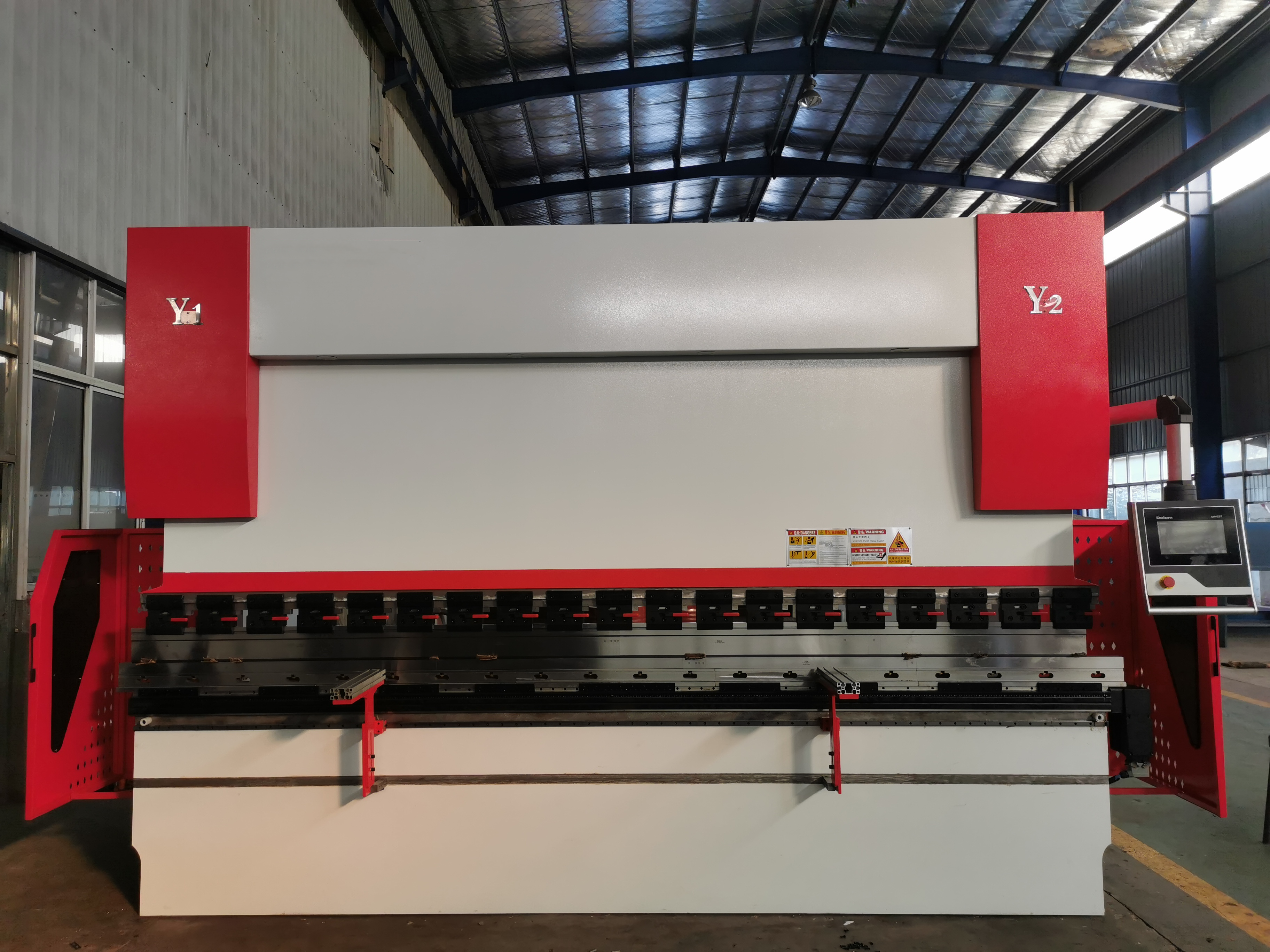 ZFYMACHINE-CNC-press-brake